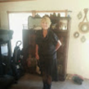 Meet your Posher, Dana